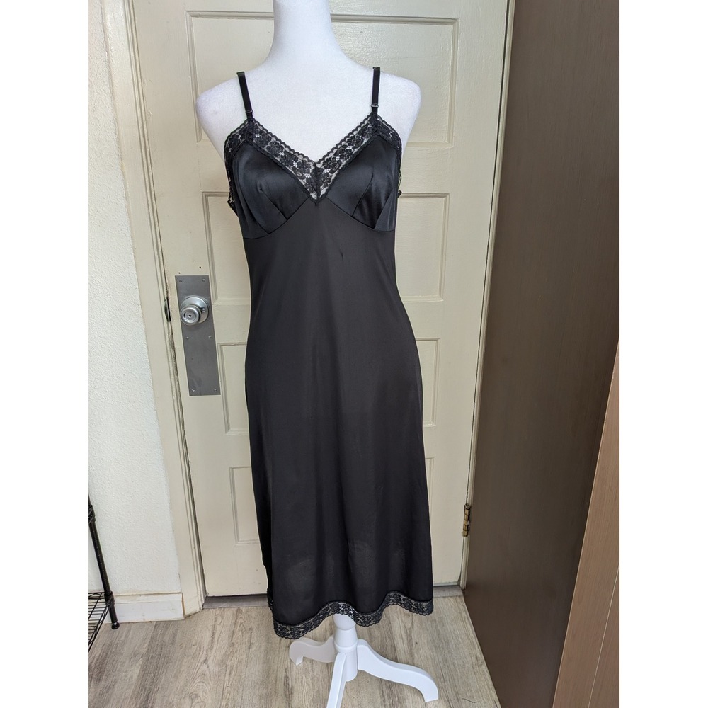 Vanity Fair Vintage Black Lace Trim Antron III Nylon Slip Dress Size 32L/Small